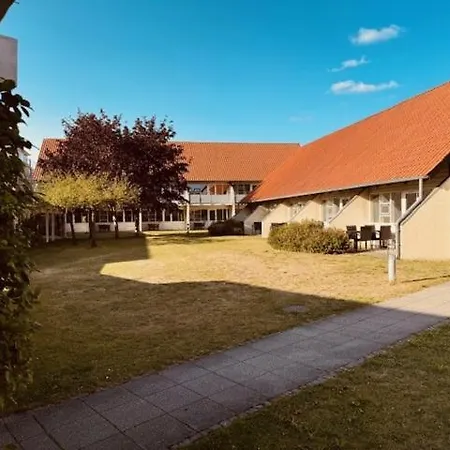 Strandhotel 酒店 Karrebæksminde